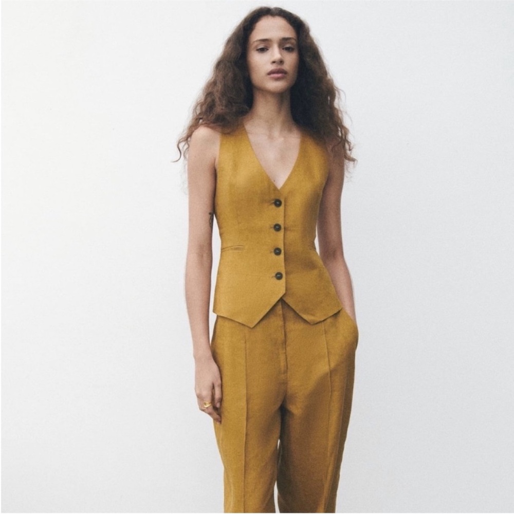 Zara Linen Suit - Picture 2 of 7